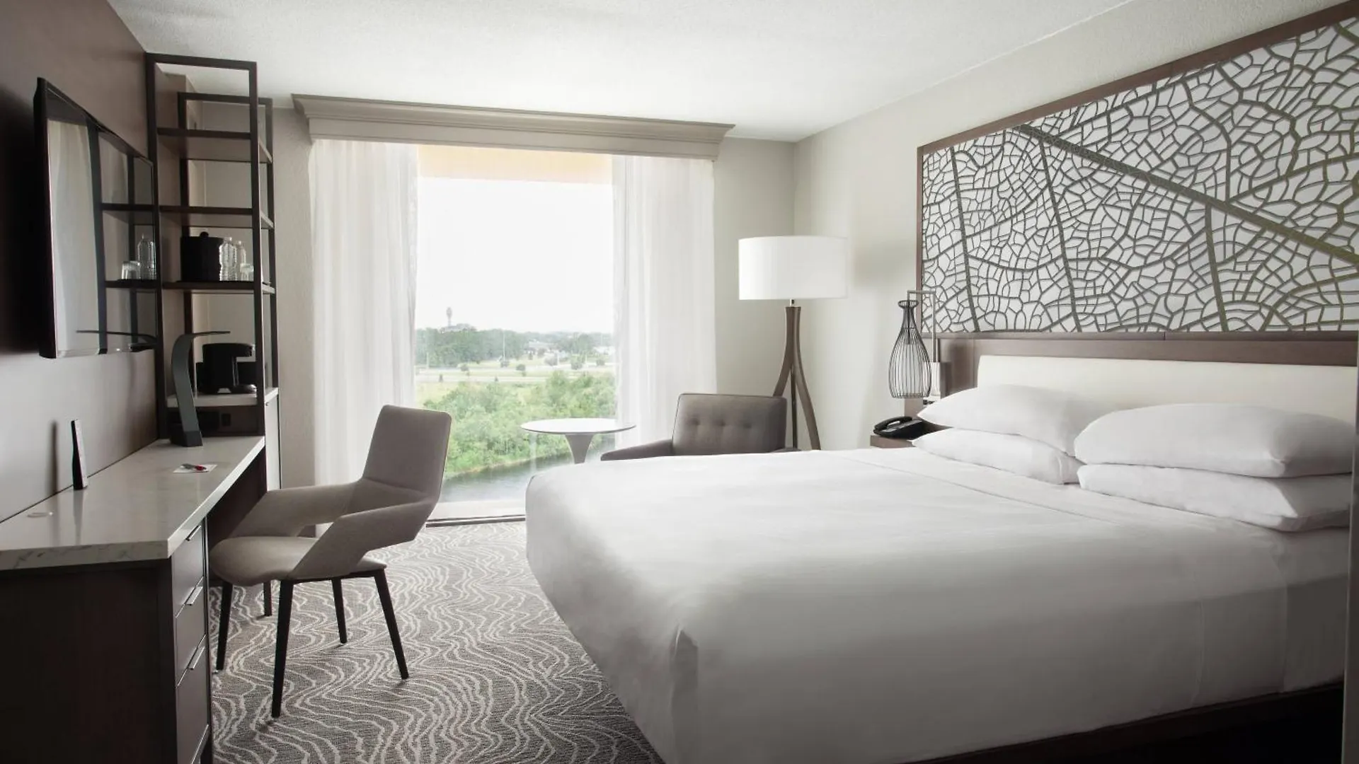Marriott Orlando Airport Lakeside Hotel