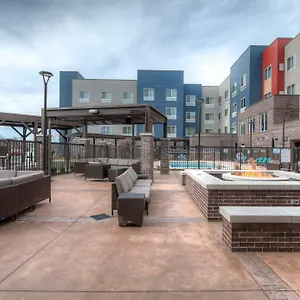 Hotel Fairfield & By Marriott Airport