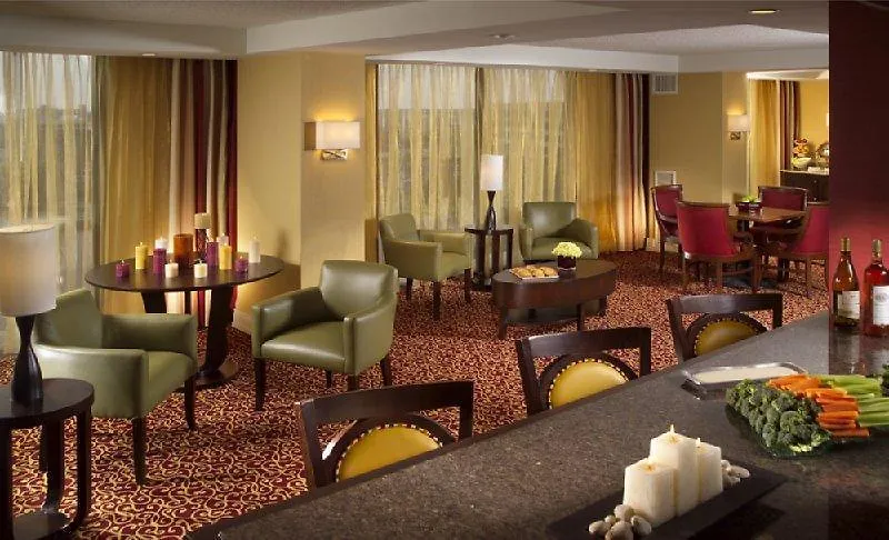 Marriott Orlando Airport Lakeside Hotel