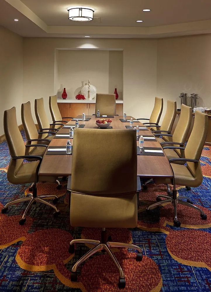 Marriott Orlando Airport Lakeside 4*,