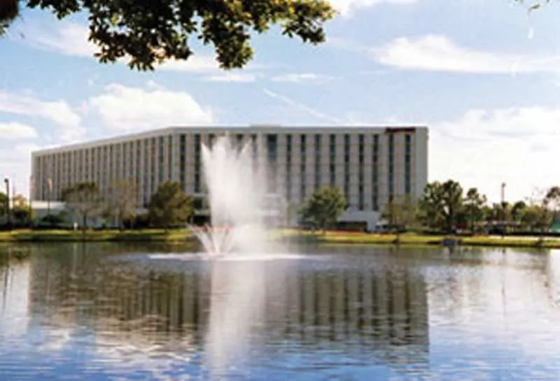 Marriott Orlando Airport Lakeside 4*,
